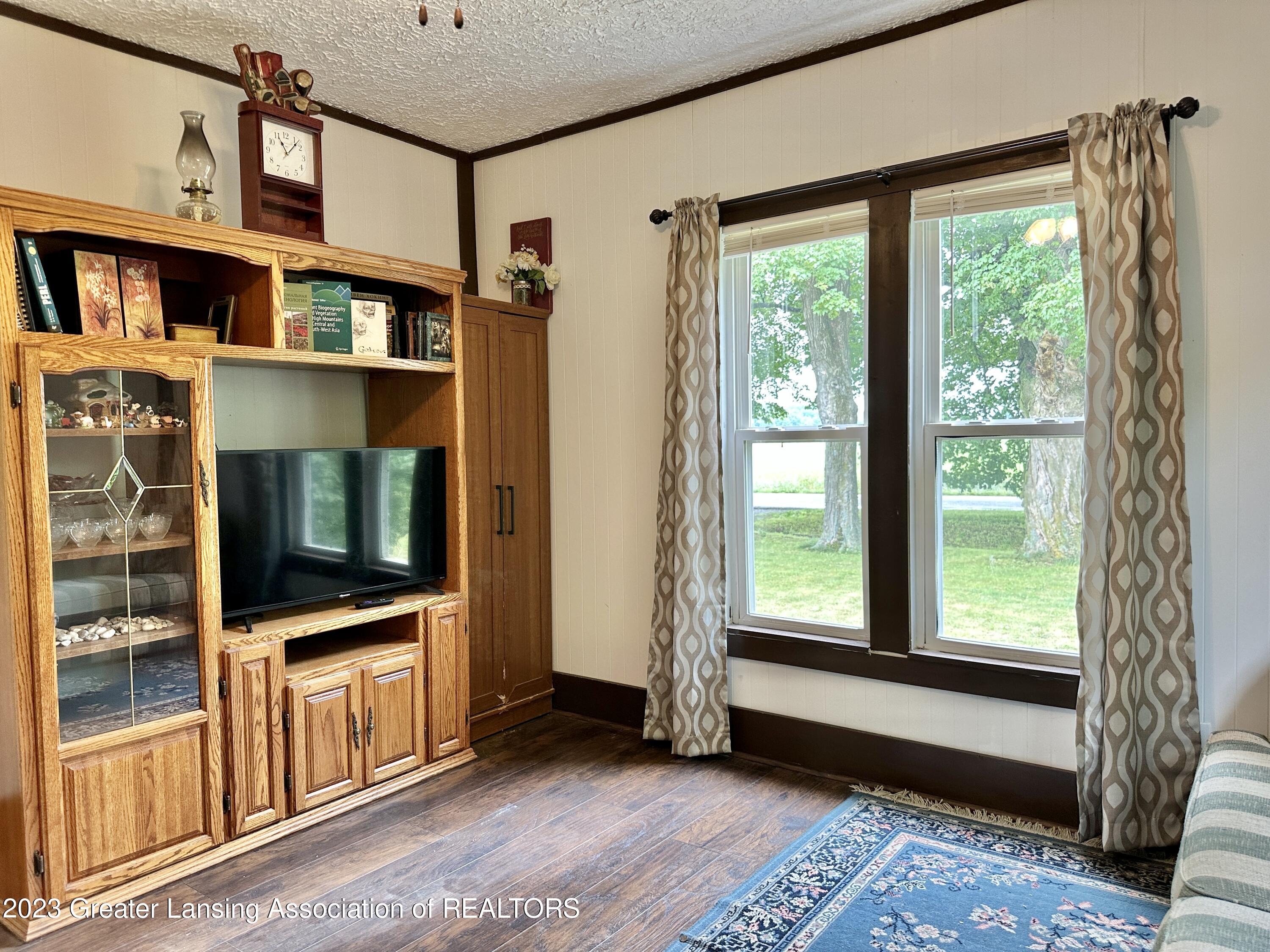 7934 West Allan Road Elsie, MI 48831 - Photo 17 of 56 Family Room