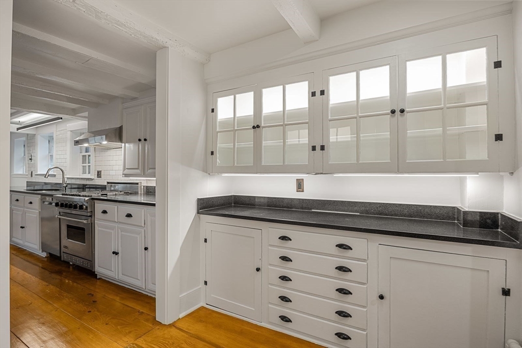 46 Church Street Dedham, MA 02026 - Photo 10 of 42