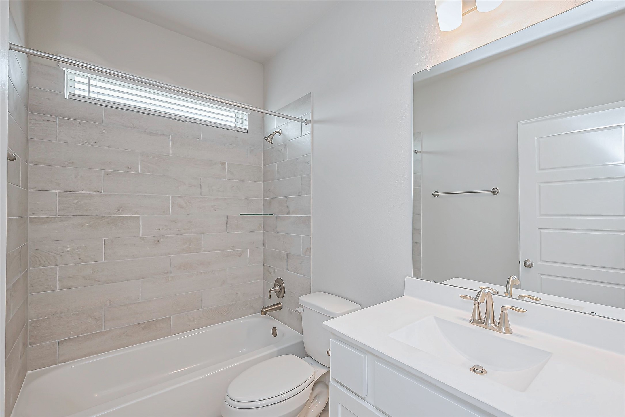 1335 Austin Colony Drive Angleton, TX 77515 - Photo 24 of 48 Gallery Image 24