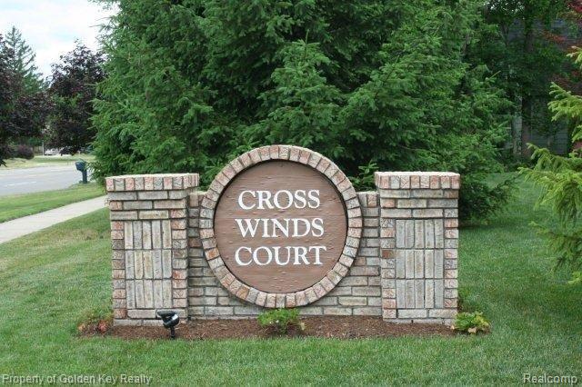 17115 Cross Winds Road Livonia, MI 48152 - Photo 2 of 24 Sub Entrance