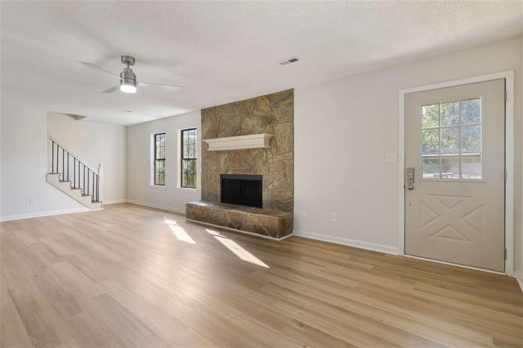 4068 Hunt Way Rex, GA 30273 - Photo 7 of 22 Gallery Image 7