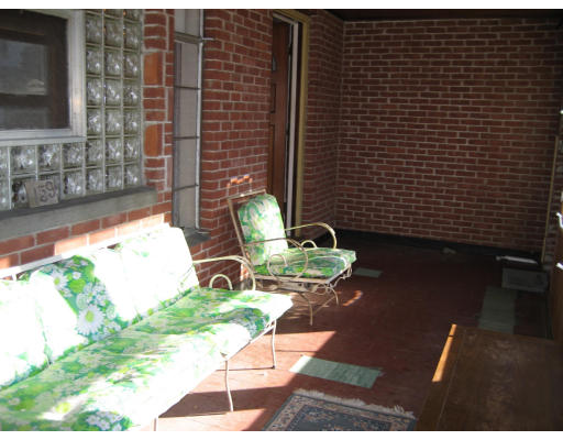 159 Monrovia Street Springfield, MA 01104 - Photo 6 of 12 Gallery Image 6