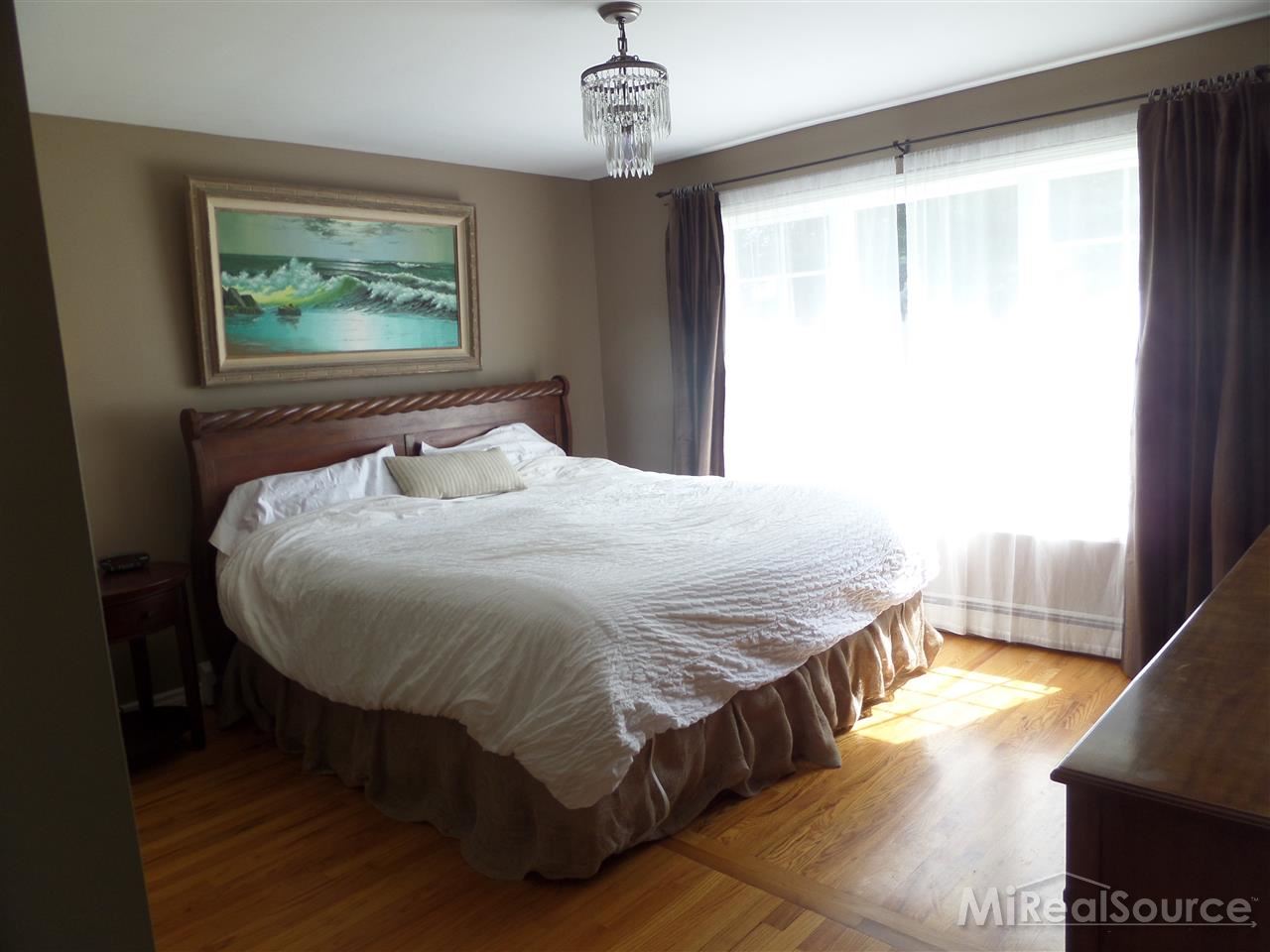 2434 River Road St. Clair, MI 48079 - Photo 13 of 26 31193633-12.JPG