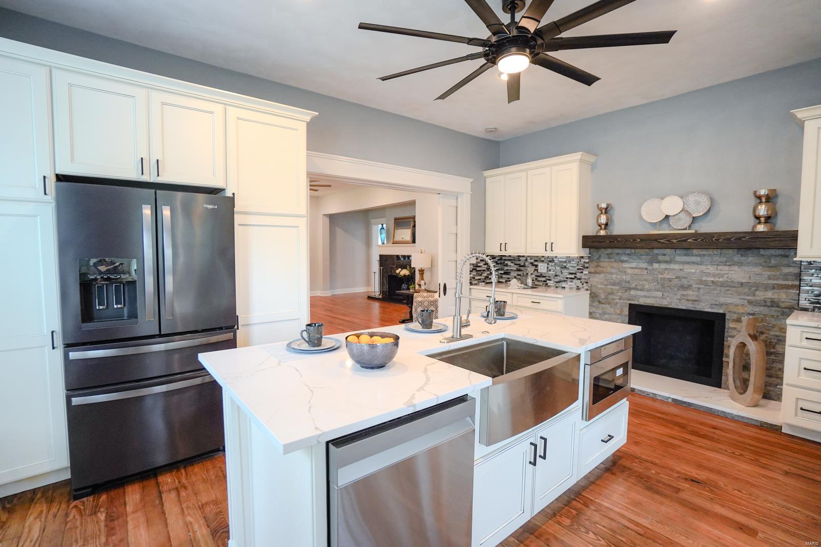 9751 Big Bend Road Oakland, MO 63122 - Photo 7 of 32