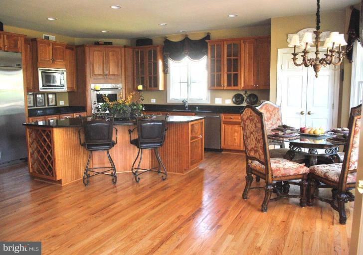 8338 Roxborough Loop Gainesville, VA 20155 - Photo 2 of 12 Kitchen