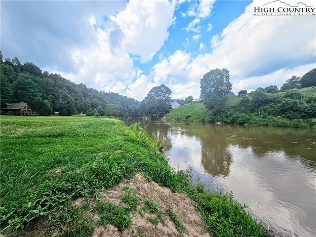 $558,300 | 310 Autumn Run Road, West Jefferson, NC 28694