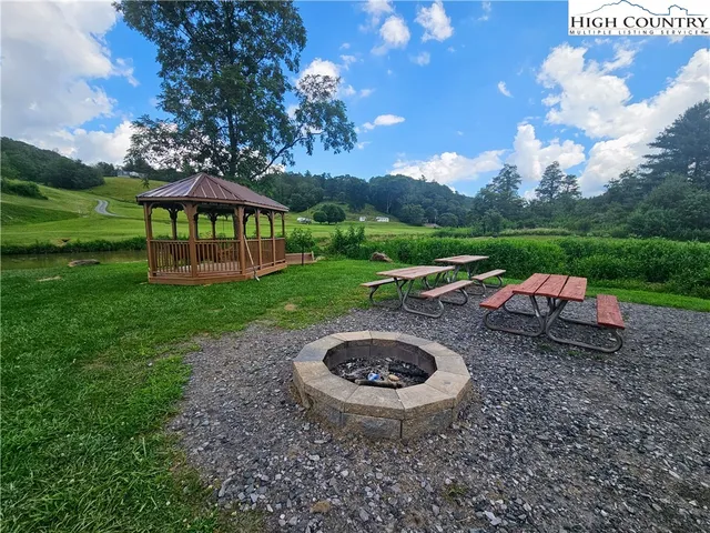 $558,300 | 310 Autumn Run Road, West Jefferson, NC 28694