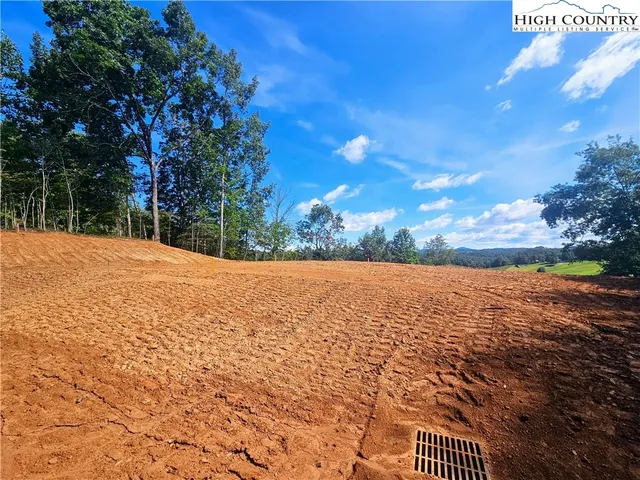 $558,300 | 310 Autumn Run Road, West Jefferson, NC 28694