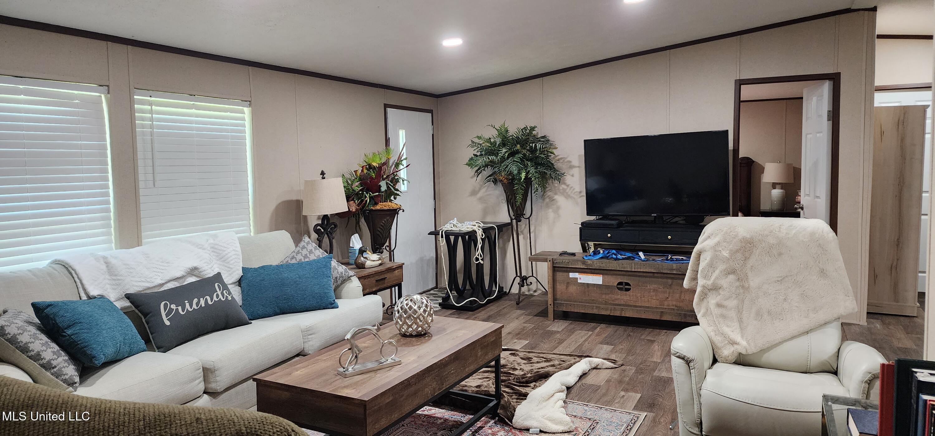 1648 Highway 569 Ferriday, LA 71334 - Photo 7 of 19 20230804_104833