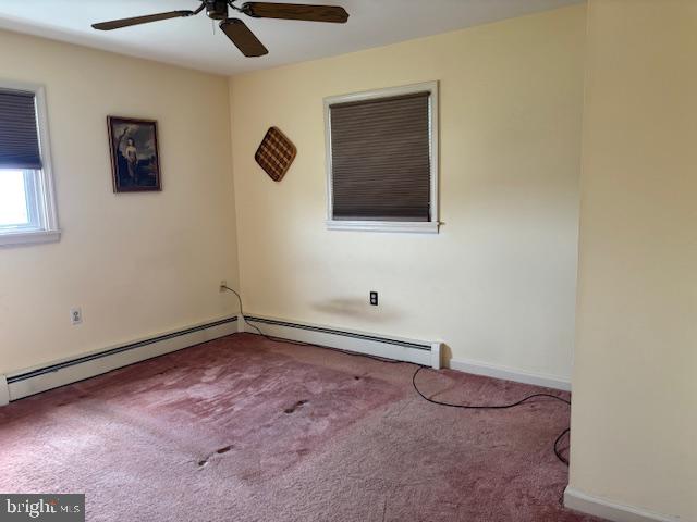 7 Heatherland Road Middletown, PA 17057 - Photo 18 of 29 Spacious room with natural light.