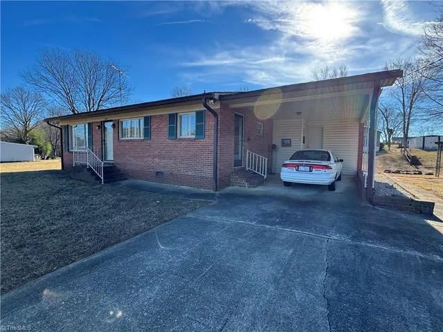 $199,900 | 601 Meadowbrook Drive, King, NC 27021