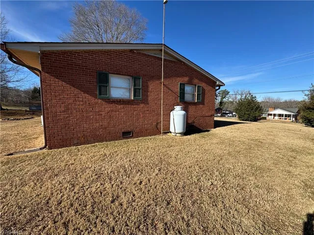 $199,900 | 601 Meadowbrook Drive, King, NC 27021