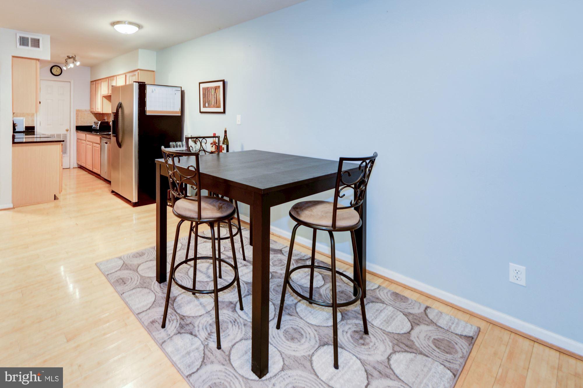 5901 Kingsford Road, Unit 438 Springfield, VA 22152 - Photo 3 of 29 Dining Area