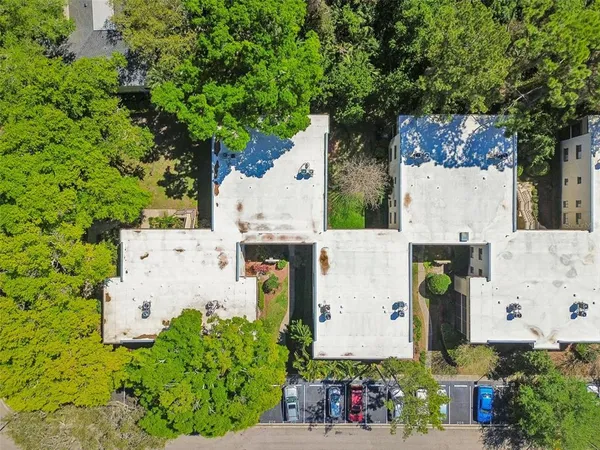 $210,000 | 3300 Fox Chase Circle, Unit 202, Palm Harbor, FL 34683