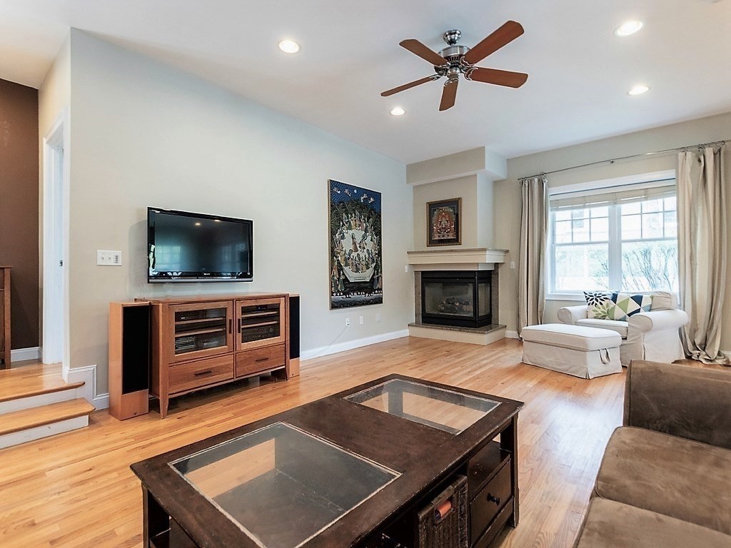 45 West Pine Street Newton, MA 02466 - Photo 12 of 42