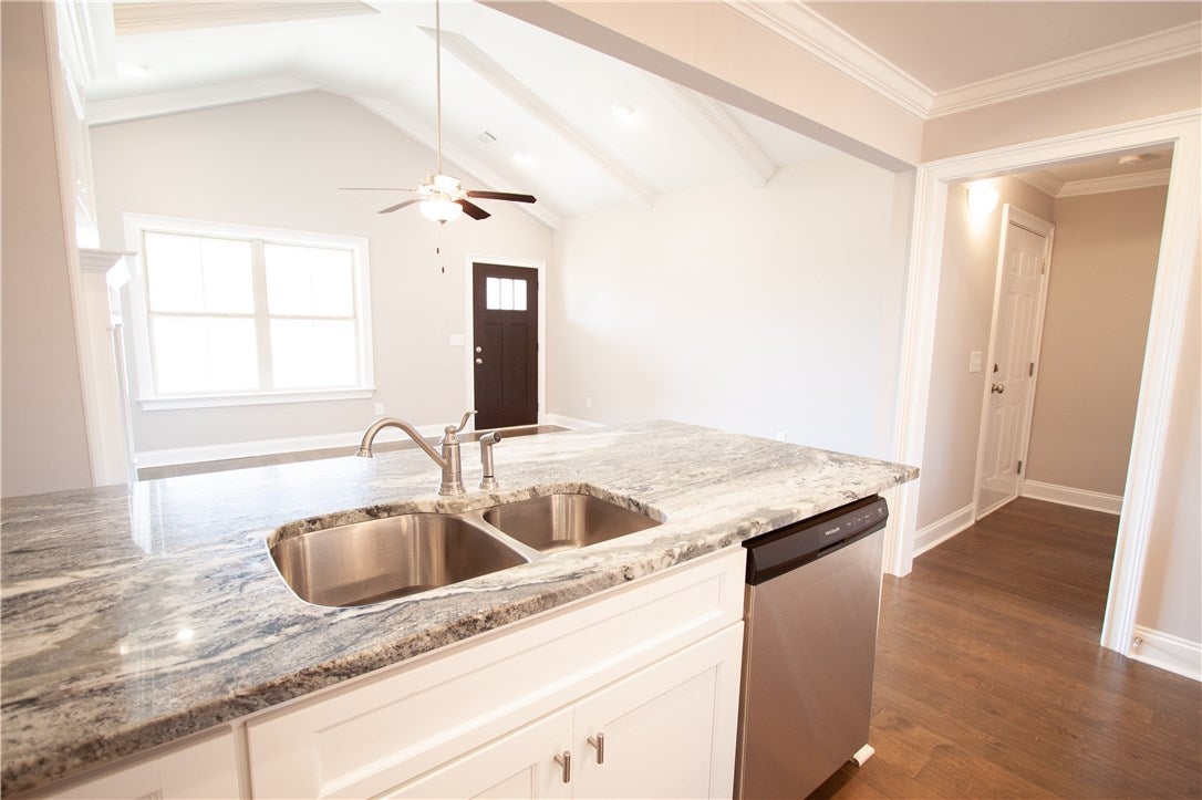 172 Blasted Rock Road Auburn, AL 36830 - Photo 16 of 30 Gallery Image 16