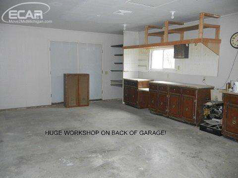 1665 South Morrice Road Owosso, MI 48867 - Photo 17 of 22 20425824-16.JPG