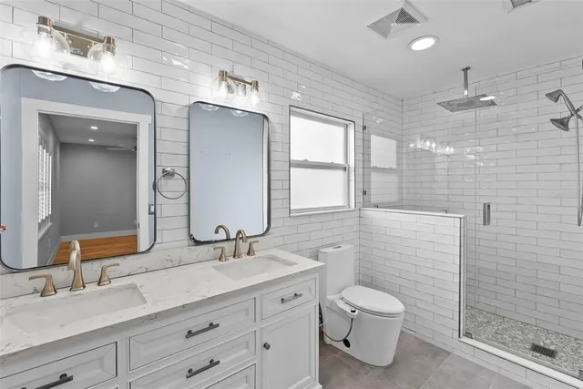 $1,200,000 | 710 South Davis Boulevard, Tampa, FL 33606