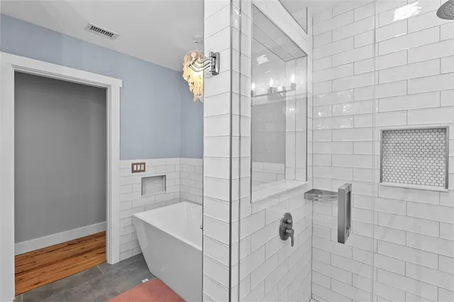 $1,200,000 | 710 South Davis Boulevard, Tampa, FL 33606