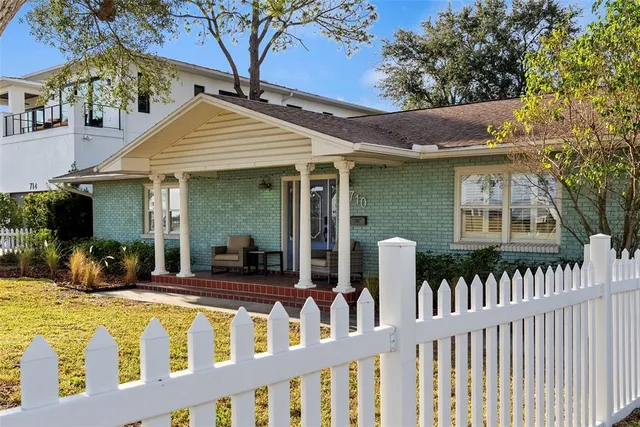 $1,200,000 | 710 South Davis Boulevard, Tampa, FL 33606