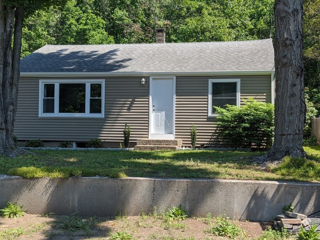 84 England Road North Attleboro, MA 02760 - Photo 2 of 23 Gallery Image 2