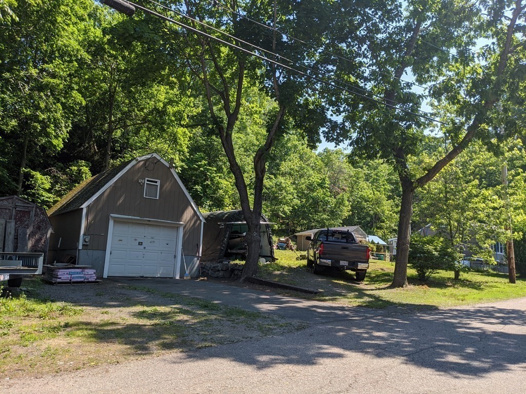 84 England Road North Attleboro, MA 02760 - Photo 10 of 23 Gallery Image 10