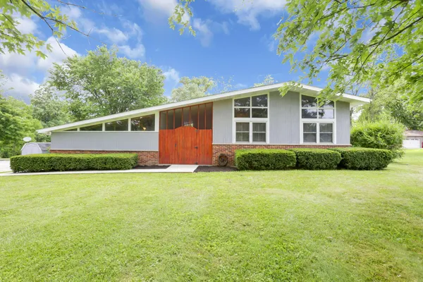 $499,900 | 3572 Hazelton Etna Road, Alexandria, OH 43001