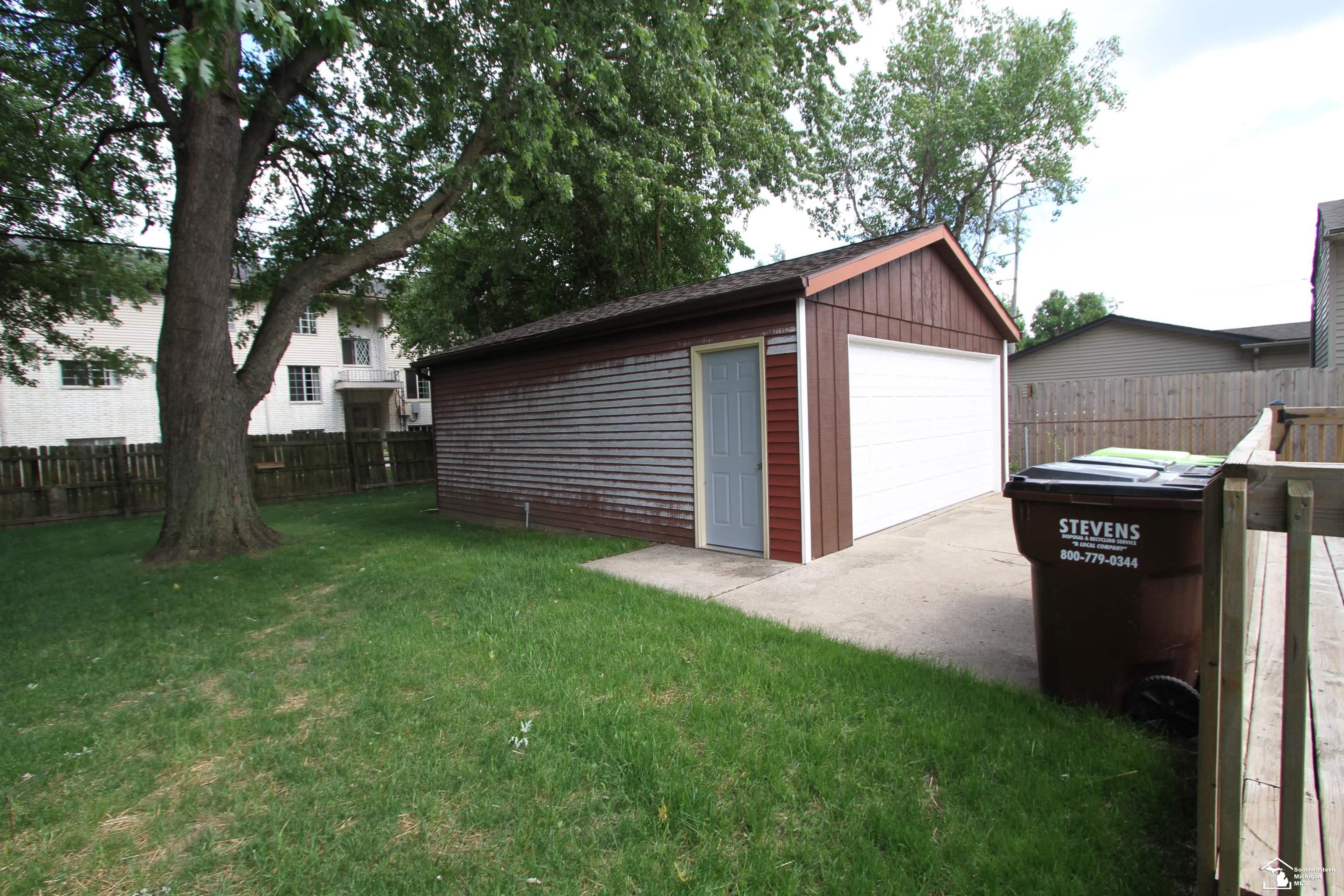 626 John Rolfe Drive Monroe, MI 48162 - Photo 29 of 31