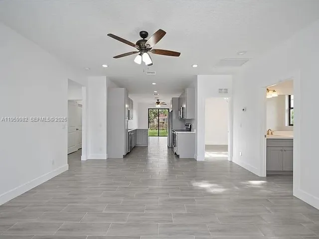 $469,999 | 141 West 16th Street, Riviera Beach, FL 33404