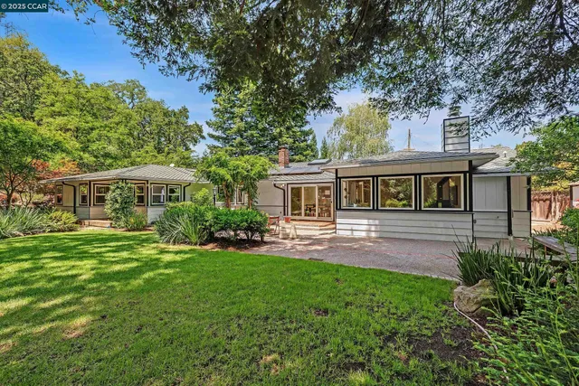 $1,950,000 | 345 Shire Oaks Court, Lafayette, CA 94549