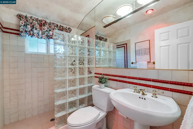 $1,950,000 | 345 Shire Oaks Court, Lafayette, CA 94549