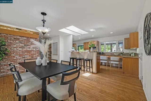 $1,950,000 | 345 Shire Oaks Court, Lafayette, CA 94549