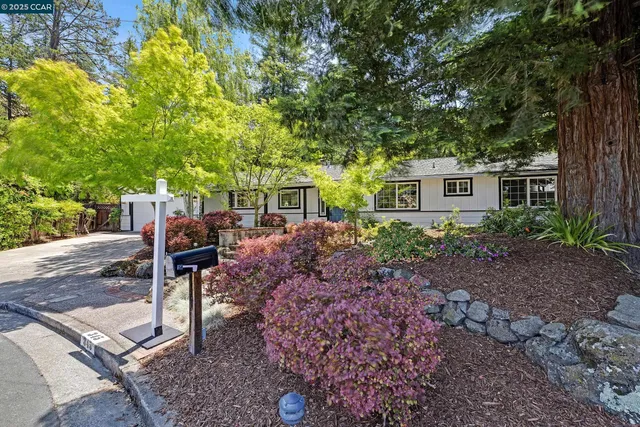 $1,950,000 | 345 Shire Oaks Court, Lafayette, CA 94549