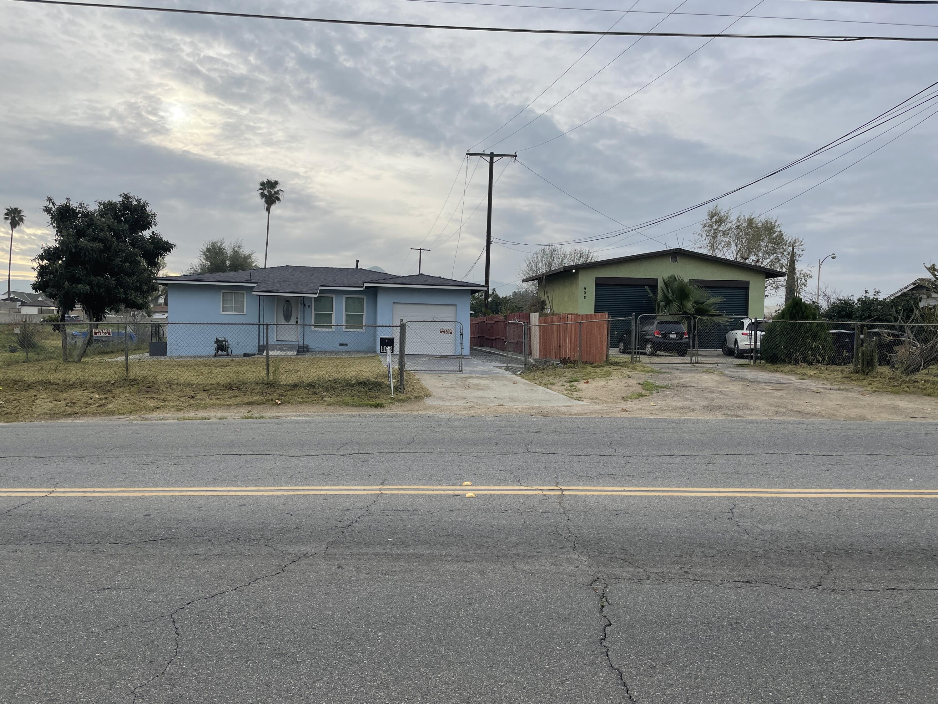 908 Orange Street Riverside, CA 92501 - Photo 1 of 34 IMG_0306