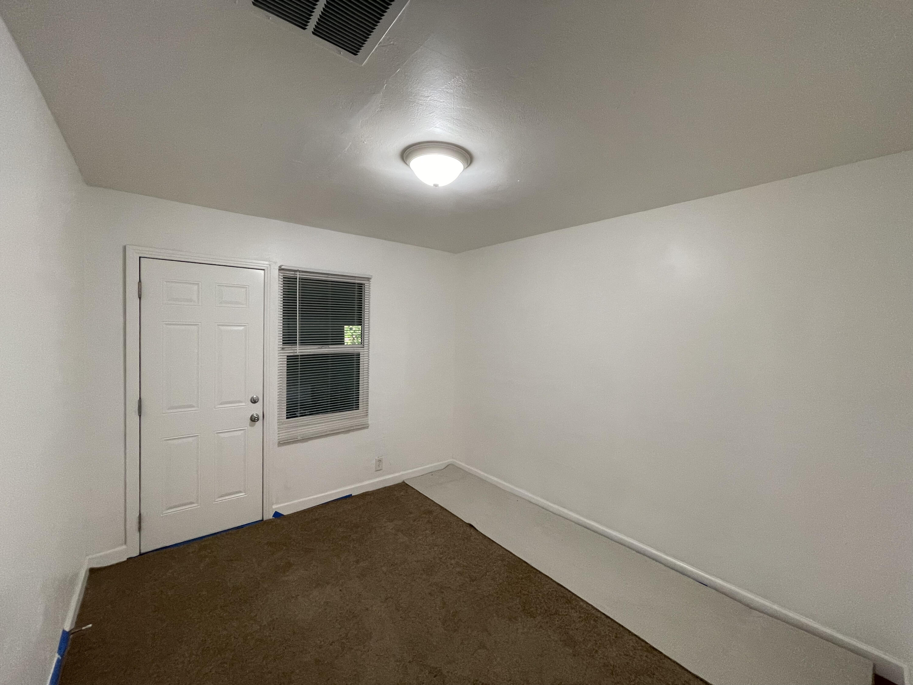 908 Orange Street Riverside, CA 92501 - Photo 24 of 34 IMG_4871 conv