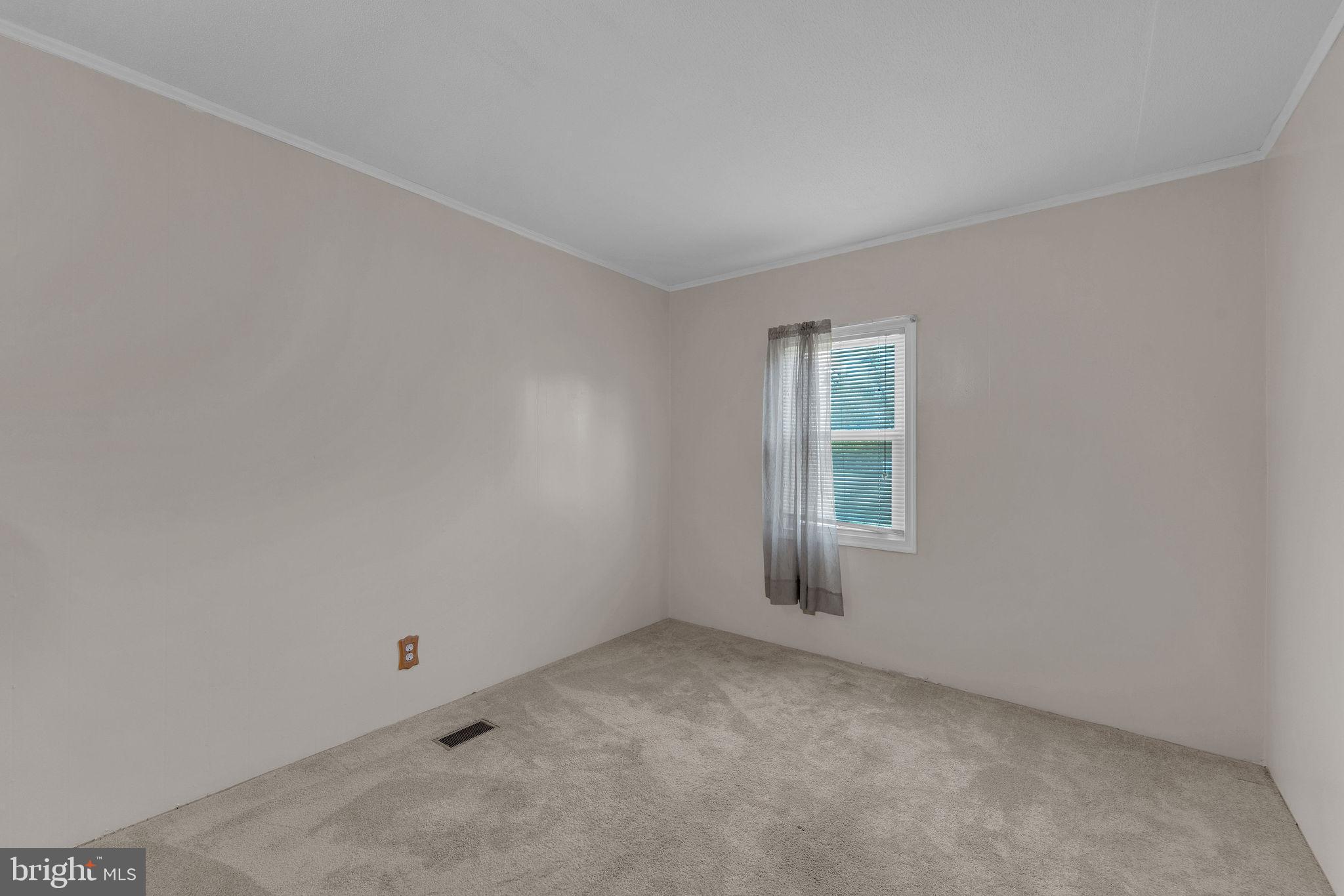 347 Quaker Neck Road Salem, NJ 08079 - Photo 23 of 35 3rd Bedroom