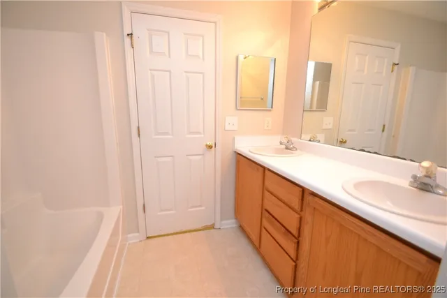 $1,895 | 1914 Sterling Hill Drive, Fuquay-Varina, NC 27526