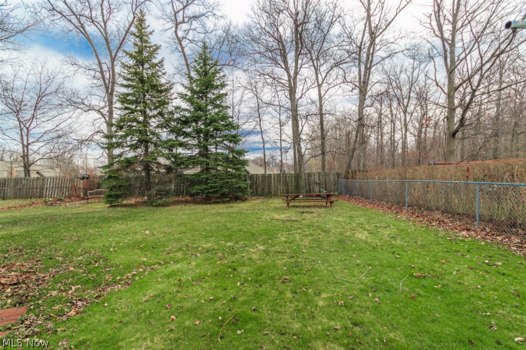 5625 Reef Road Mentor, OH 44060 - Photo 2 of 12 Gallery Image 2