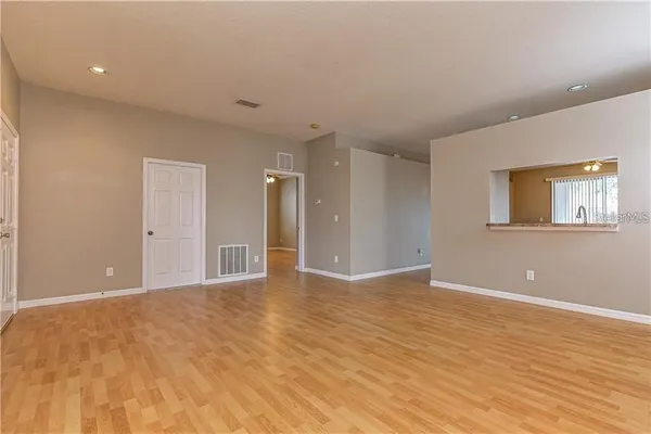 $2,000 | 4732 Red Pine Way, Wesley Chapel, FL 33545