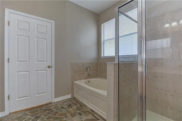 $2,000 | 4732 Red Pine Way, Wesley Chapel, FL 33545