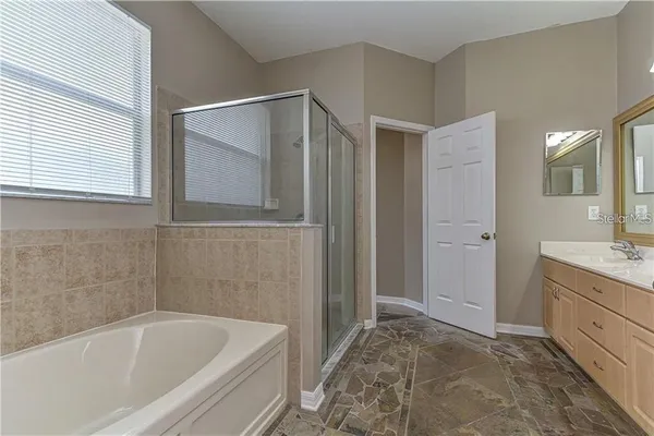 $2,000 | 4732 Red Pine Way, Wesley Chapel, FL 33545