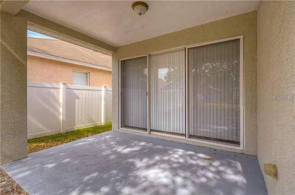 $2,000 | 4732 Red Pine Way, Wesley Chapel, FL 33545