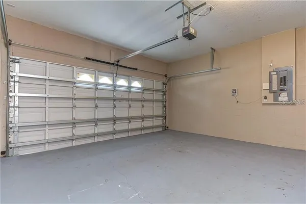 $2,000 | 4732 Red Pine Way, Wesley Chapel, FL 33545