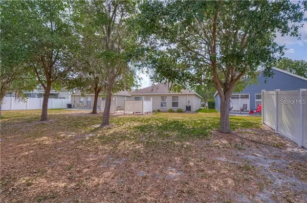 $2,000 | 4732 Red Pine Way, Wesley Chapel, FL 33545