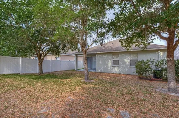 $2,000 | 4732 Red Pine Way, Wesley Chapel, FL 33545