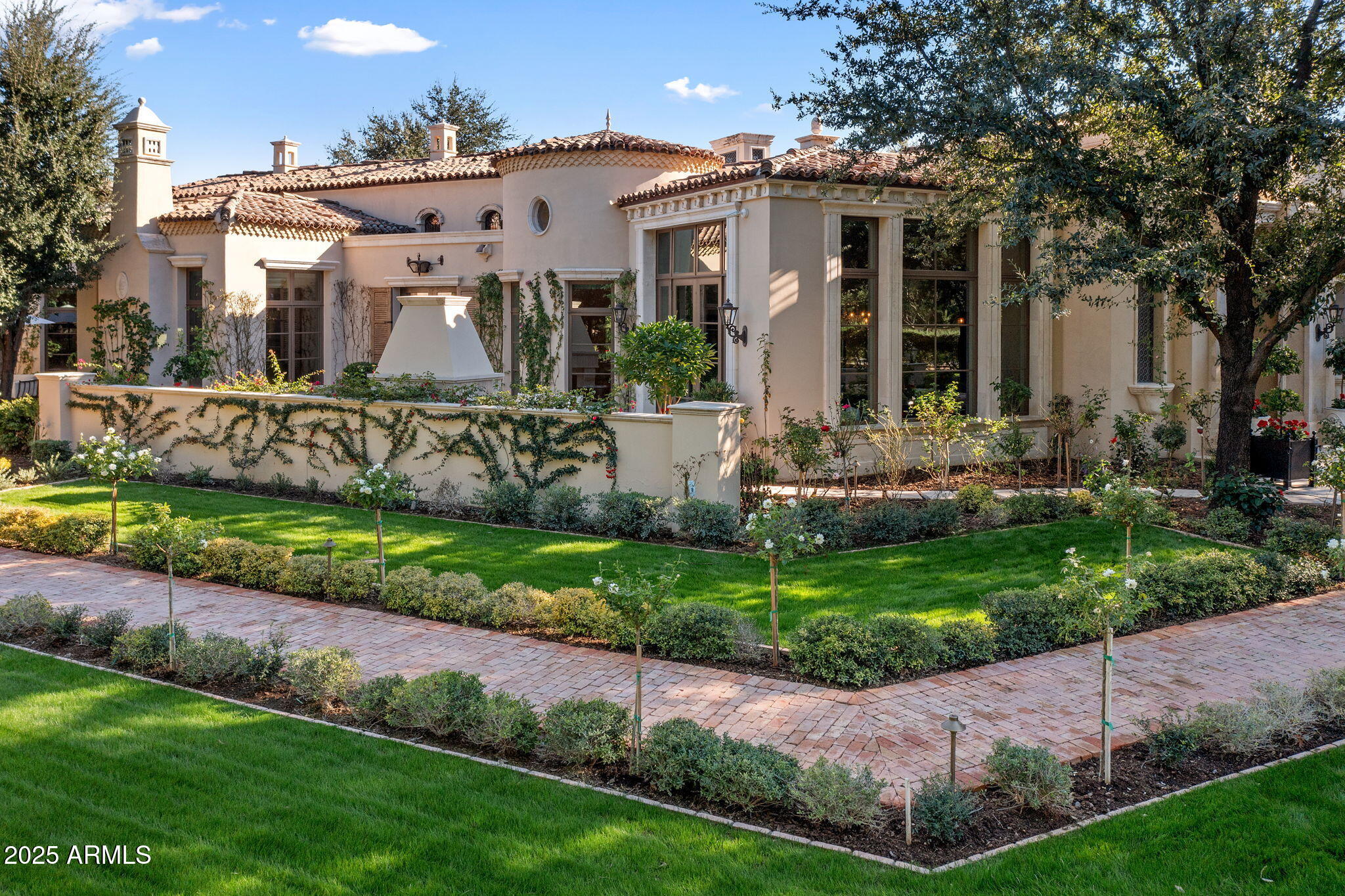 8345 Morning Glory Road Paradise Valley, AZ 85253 - Photo 10 of 37
