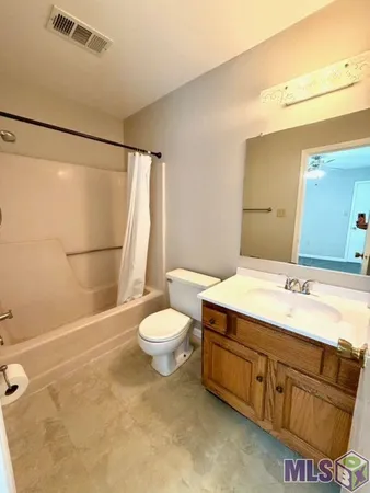 $1,250 | 2021 South Brightside View Drive, Baton Rouge, LA 70820