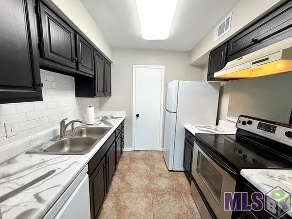 $1,250 | 2021 South Brightside View Drive, Baton Rouge, LA 70820
