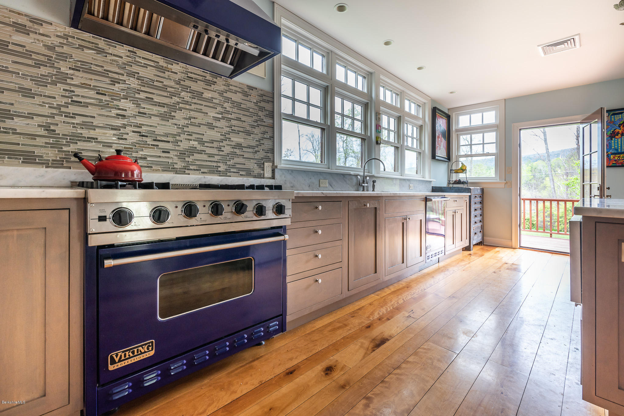 139 Lime Kiln Road Lenox, MA 01240 - Photo 23 of 55 Gourmet Kitchen