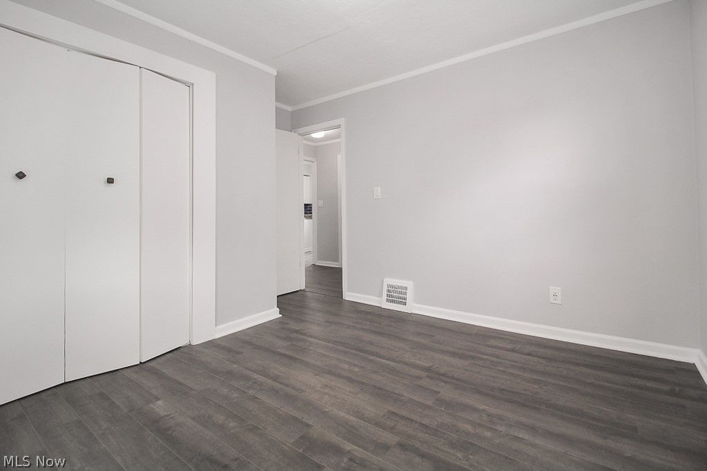 21203 Franklin Road Maple Heights, OH 44137 - Photo 11 of 33 Gallery Image 11